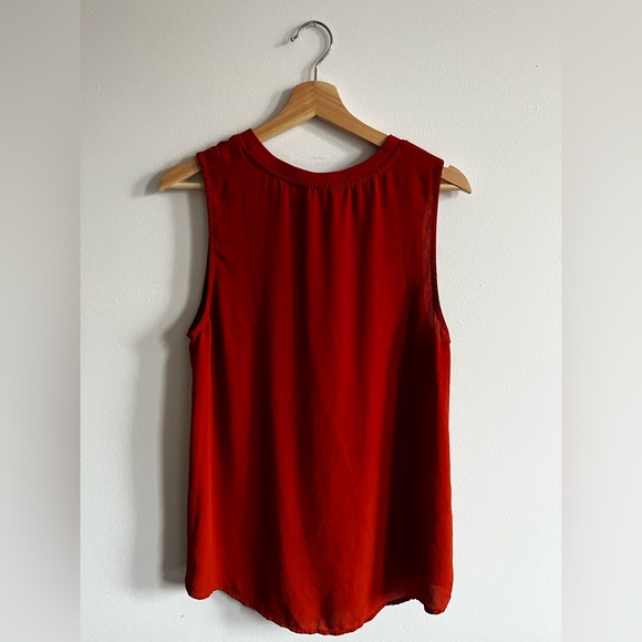 Deep orange flowy sleeveless blouse with crew neck collar - Picture 2 of 4